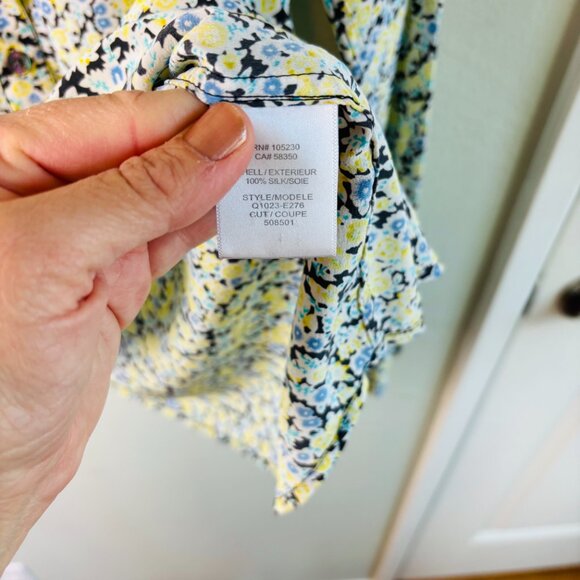 Equipment Silk Floral Blouse Size L Yellow Blue Print Popover - Picture 5 of 8